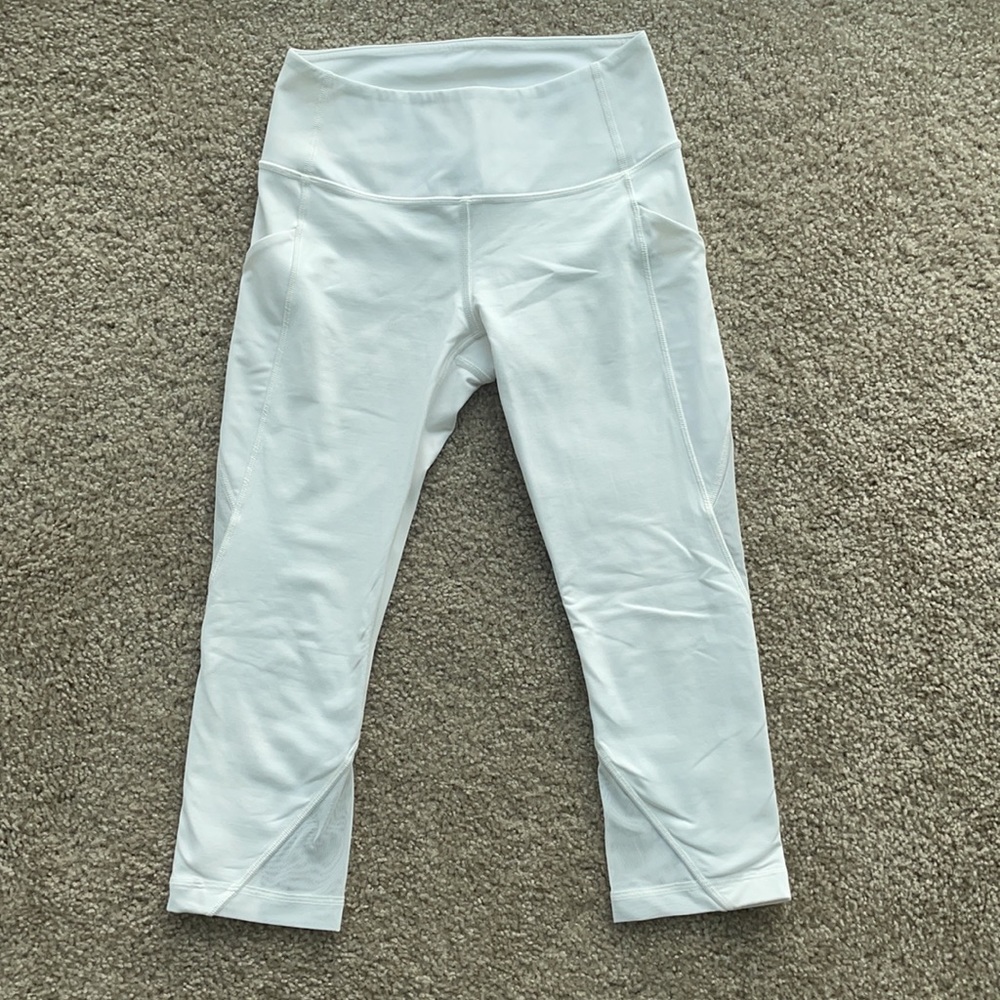 Lululemon White Cropped Leggings (4)
